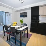 Alojamiento Con Terraza Privada En Providencia
