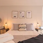 City Haven Studio Apartment For Two In Nunoa