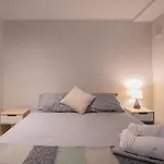 Beautiful Apartment Steps From Costanera Center