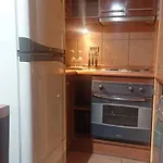Lindo Y Comodo Dpto En El Corazon De Stgo , Al Lado De Metro Baquedano 1001