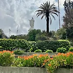 1Centro Historico, Salida Metro Santa Lucia