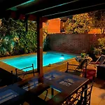 Habitacion En Suite Fiesta Tropical