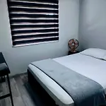 Casa Entera Con Estacionamiento