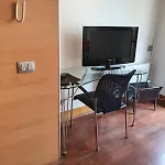 Departamento A Cuadra De Metro Pedro De Valdivia, Excelente Ubicacion