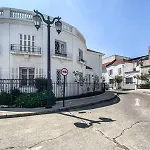Hom I Moderno Estudio Junto Al Metro Republica