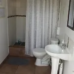 Hab Bano Privado Aeropuerto
