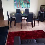 Habitaciones Av Colon / Las Condes