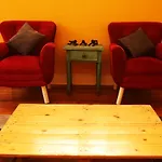 Avion Rojo Hostel