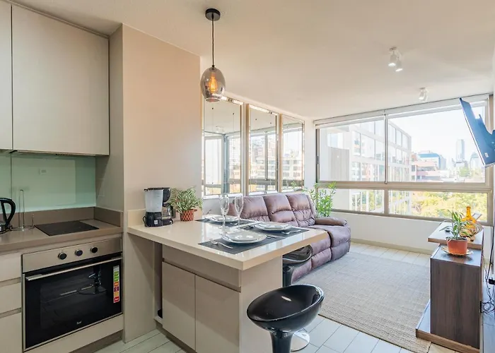 Bellet Design - 2Br W/Pool, Gym & Parking