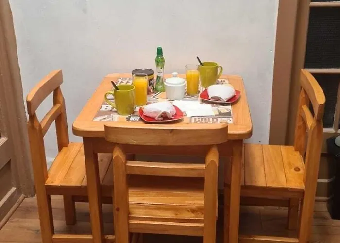 Confortable Hostal En El Centro De Santiago