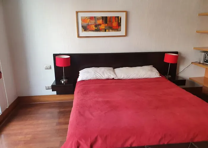 Departamento A Cuadra De Metro Pedro De Valdivia, Excelente Ubicacion