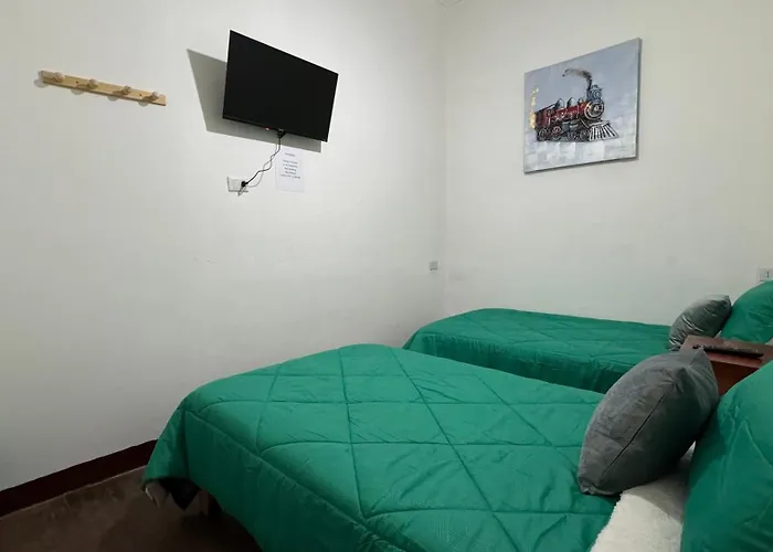 Linda Casona Mancora