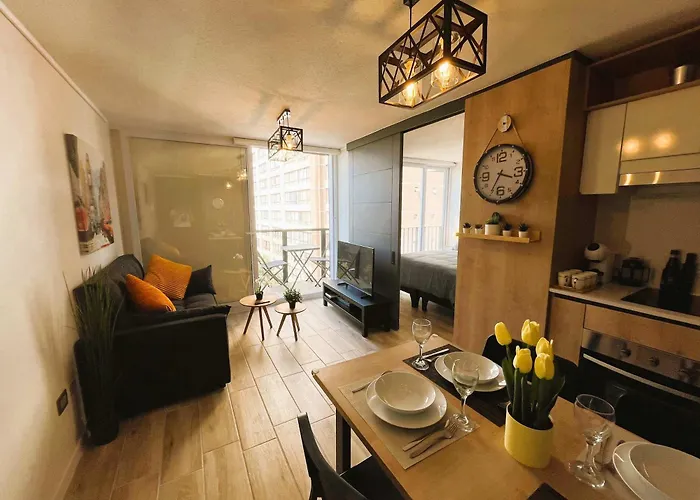 Hom L Departamento Metro Parque Bustamante 2Pax