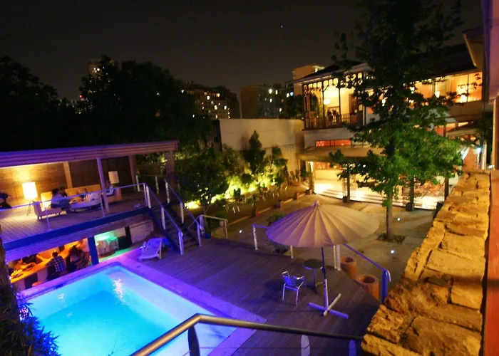 Happy House Hostel