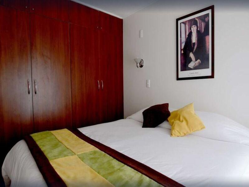 Rent A Bustamante Apartahotel