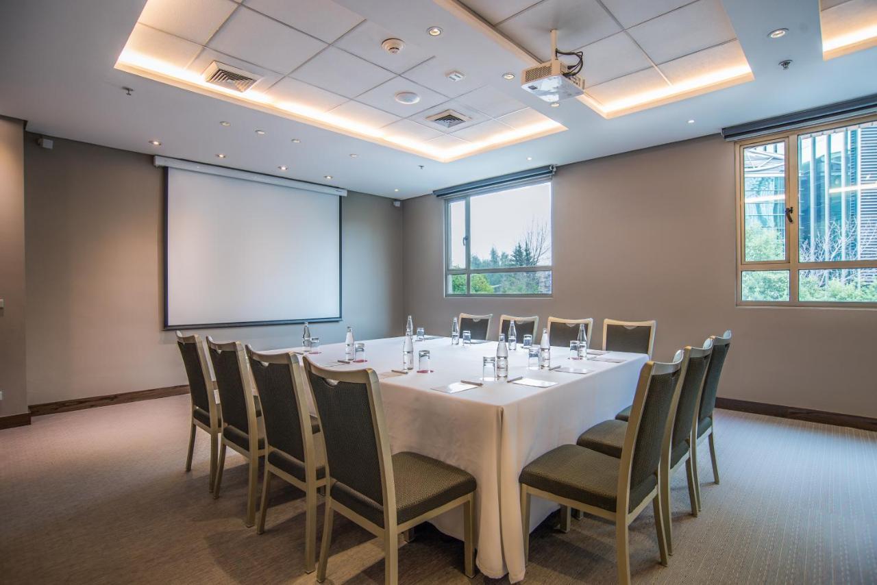 Novotel Condes 4*