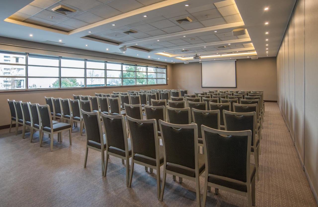 Novotel Condes 4*