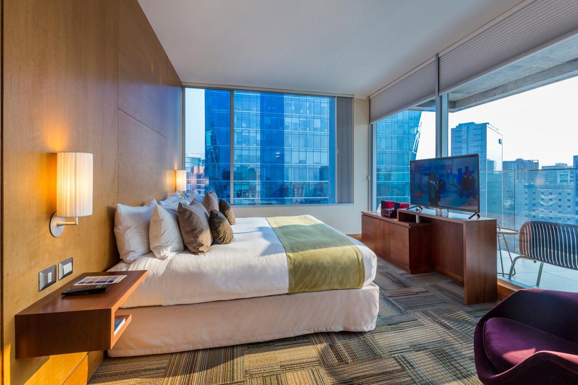 Western Premier Marina Condes Hotel 4*