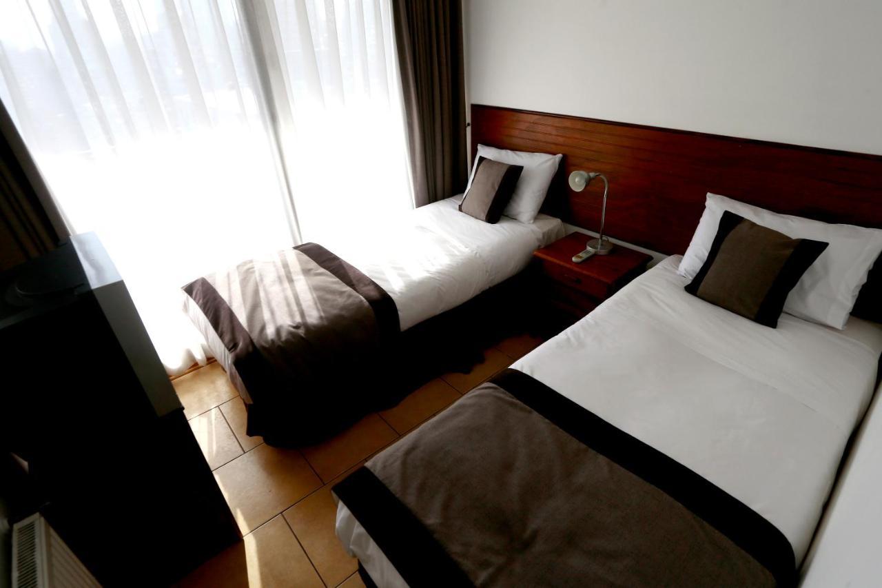 Apartahotel Versalles
