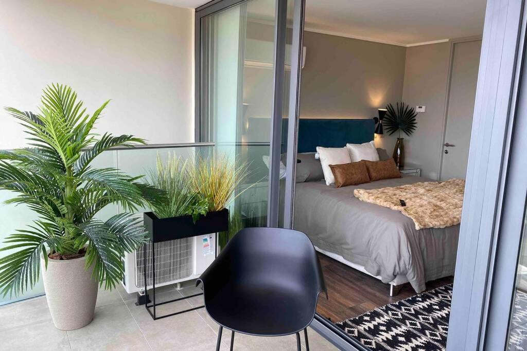 Departamento De Lujo En Suite, En El Piso 38, Condes, Costado De Parques Y Malls Apartamento