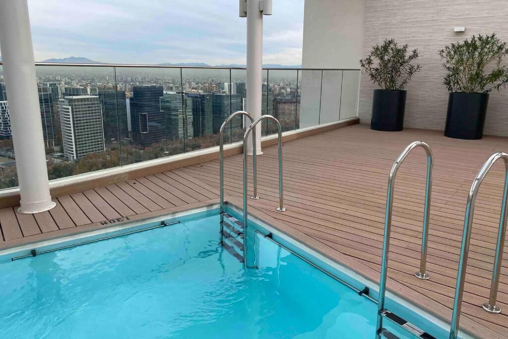 Apartamento Departamento De Lujo En Suite, En El Piso 38, Condes, Costado De Parques Y Malls Santiago de Chile