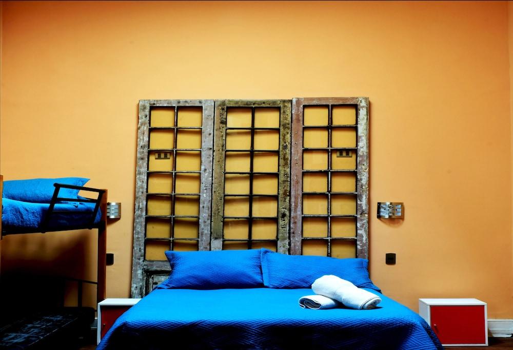 Backpackers Hostal *