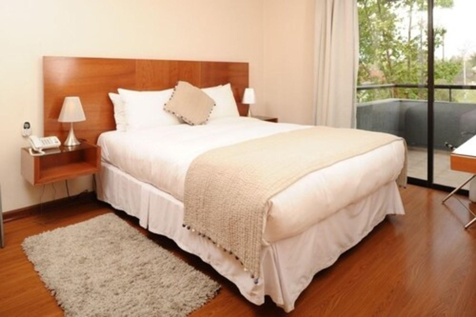 Time - Essential Aparthotel