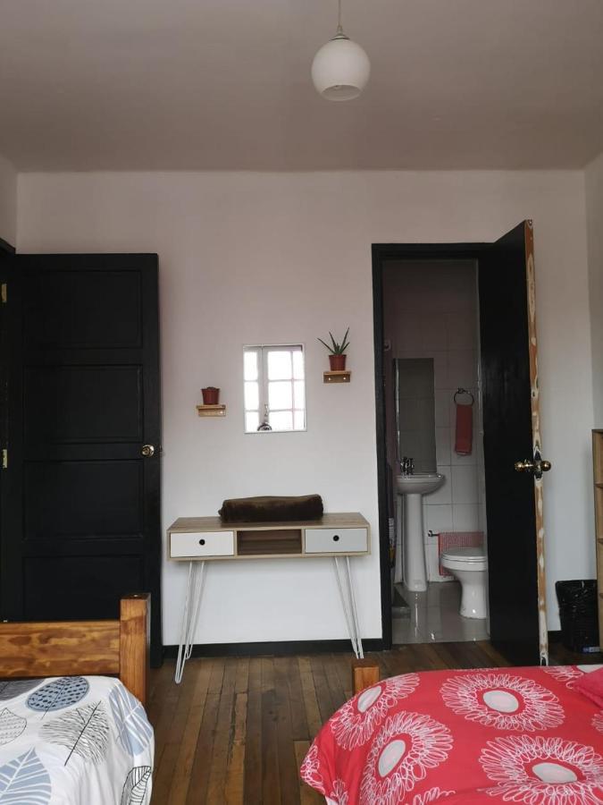 Vitalia Hostal *