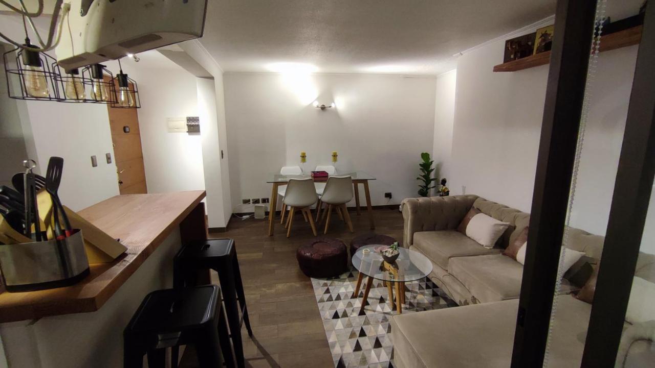 Moderno Departamento, Habitación Y Baño Privado Habitación en casa particular