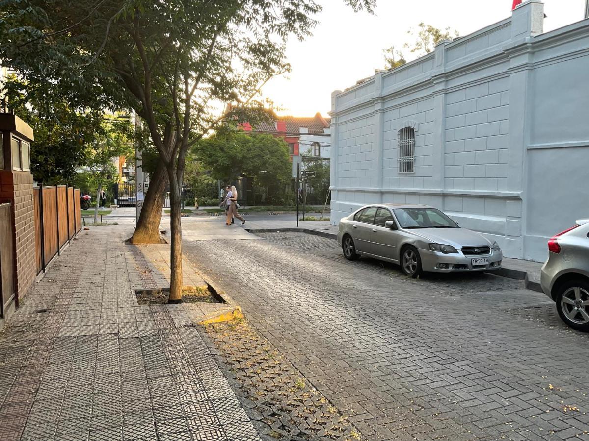 Providencia Lado Metro Manuel Montt Santiago