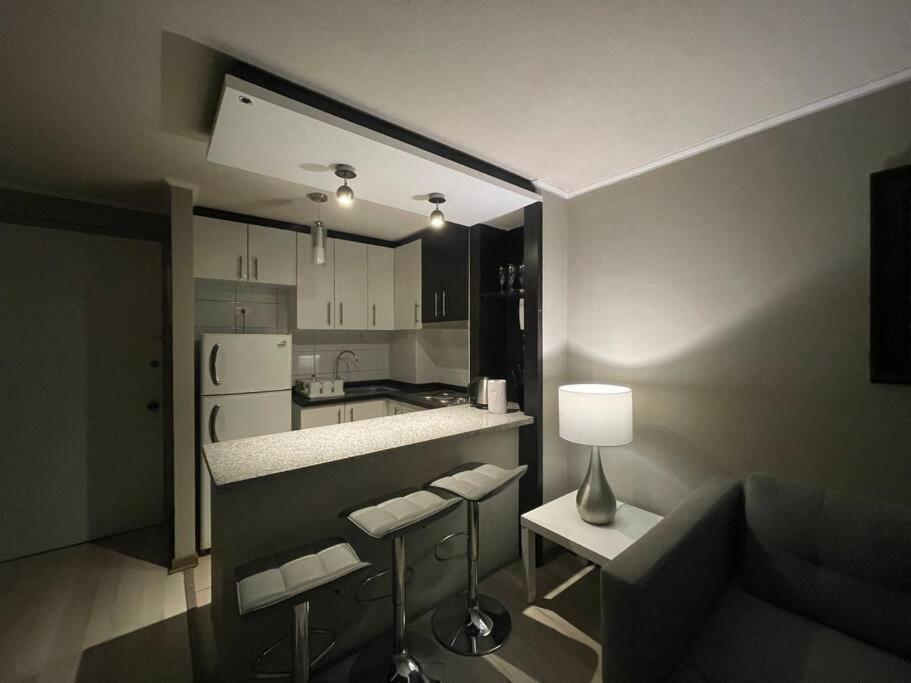Dpto 2d 1b, Parque Almagro, Santiago. Apartamento *