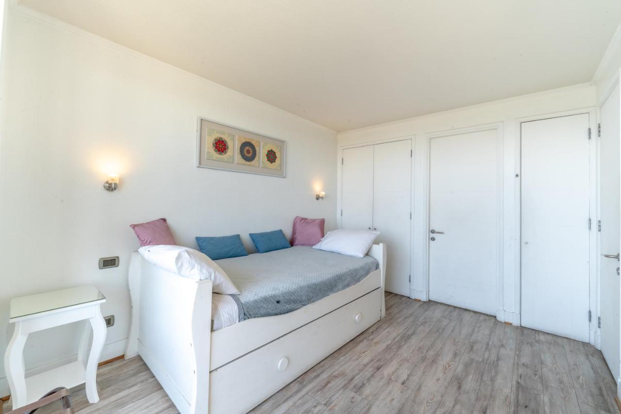 Moderno Y Lindo Excelente Ubicacion En Las Condes, Apumanque, Metro Manquehue Apartamento Santiago