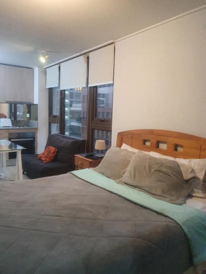 Condes, Departamento Amoblado . Metro Manquehue Apartamento