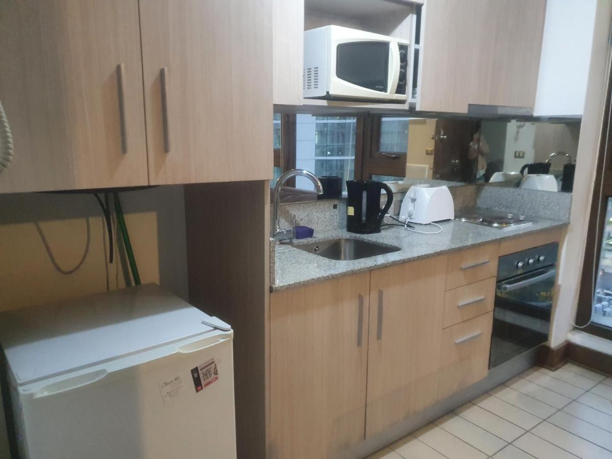 Apartamento Condes, Departamento Amoblado . Metro Manquehue