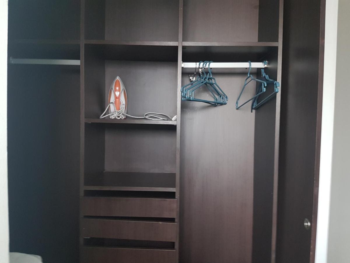 Condes, Departamento Amoblado . Metro Manquehue Apartamento