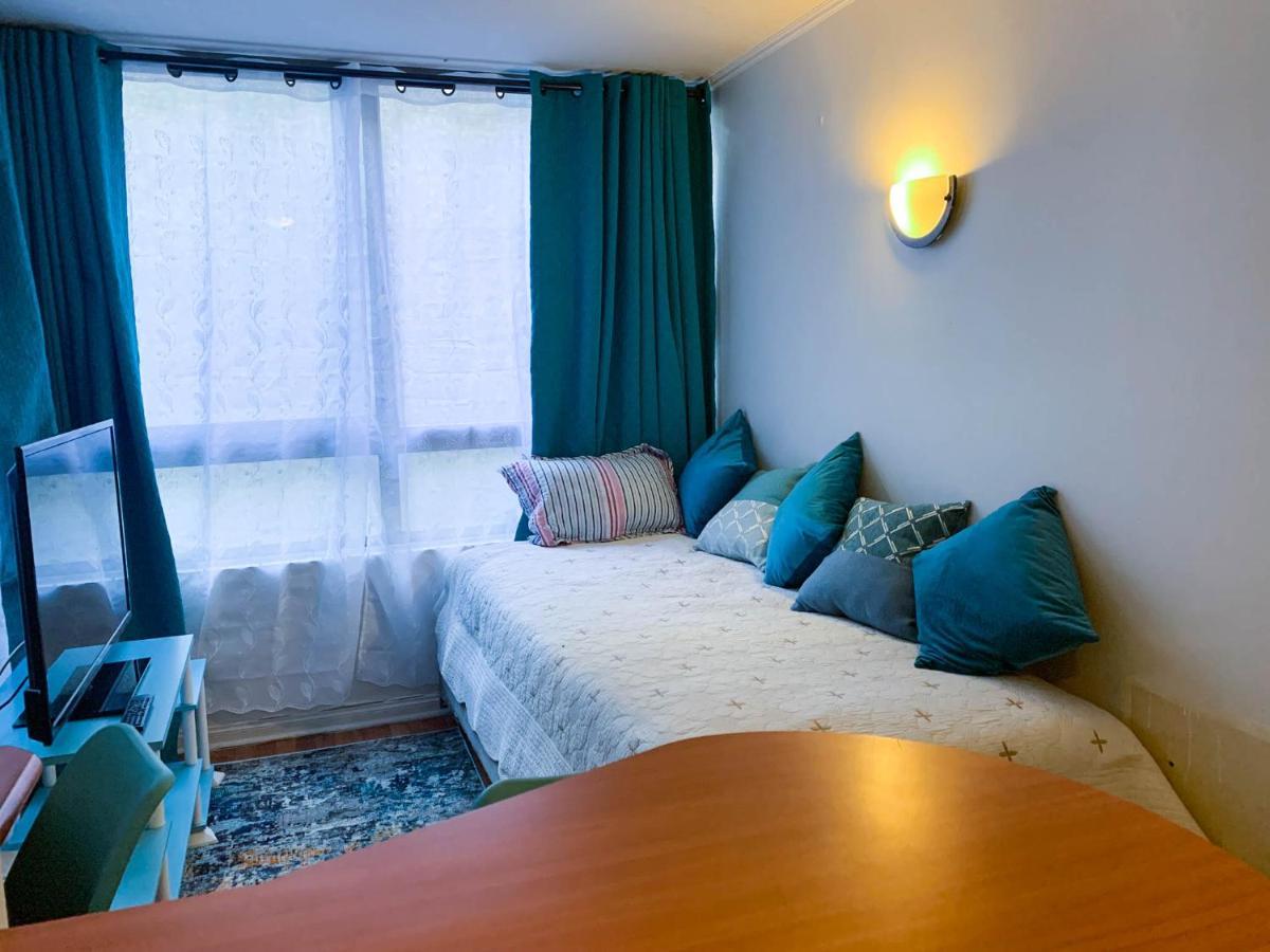 Apartamento Depto Metro Santa Ana 6 *
