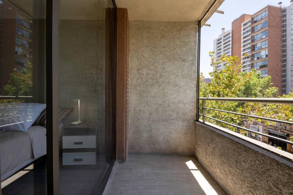 Metro Manuel Montt 5 Personas / Estacionamiento Apartamento