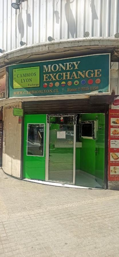 En El Corazon Del Barrio Providencia, Tranquilo Y Confortable Departamento