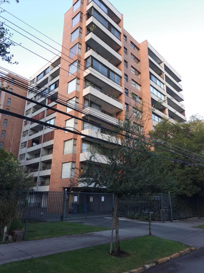 Moderno Departamento, Habitación Y Baño Privado Habitación en casa particular Santiago de Chile