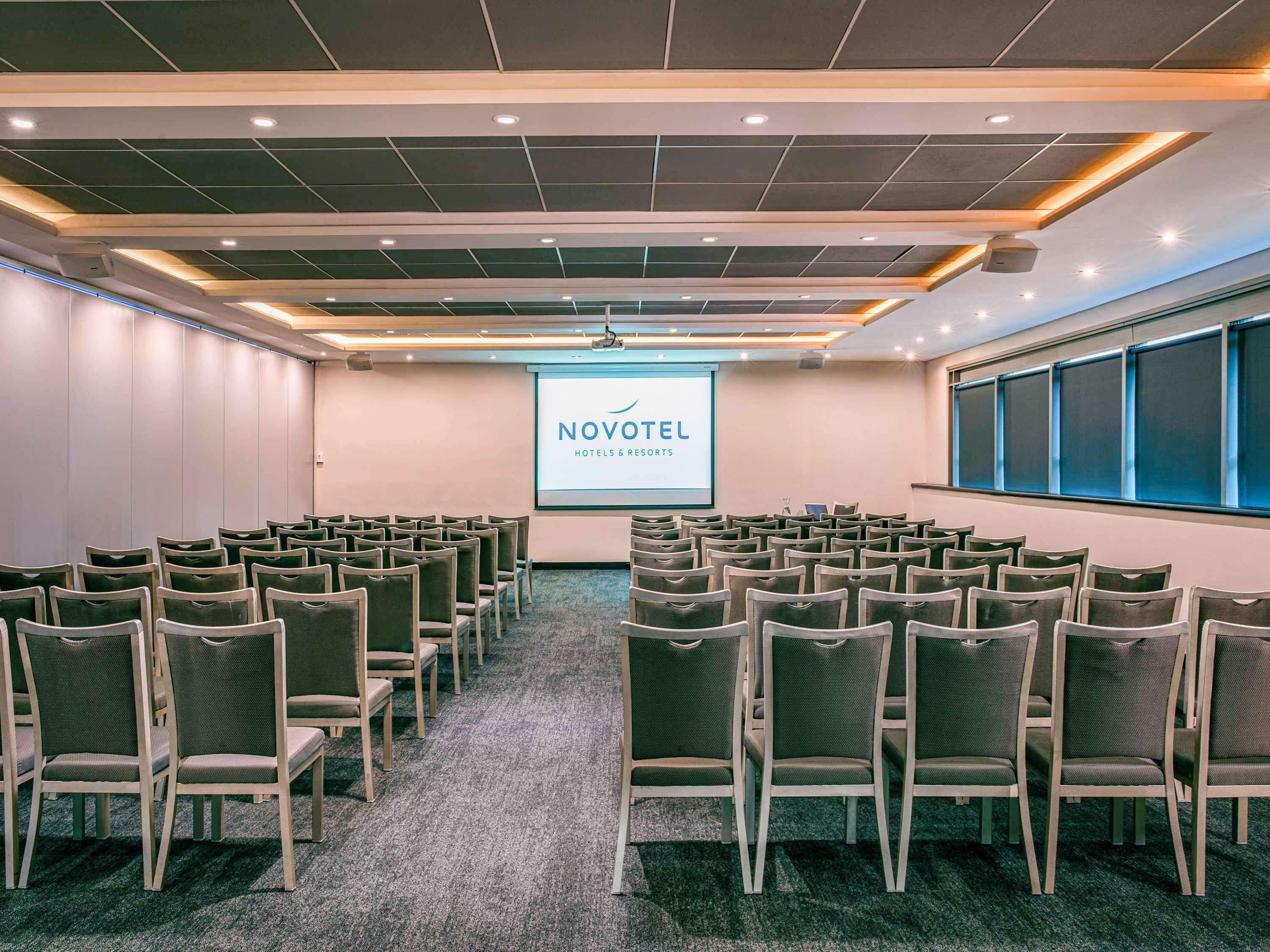 Novotel Condes 4*