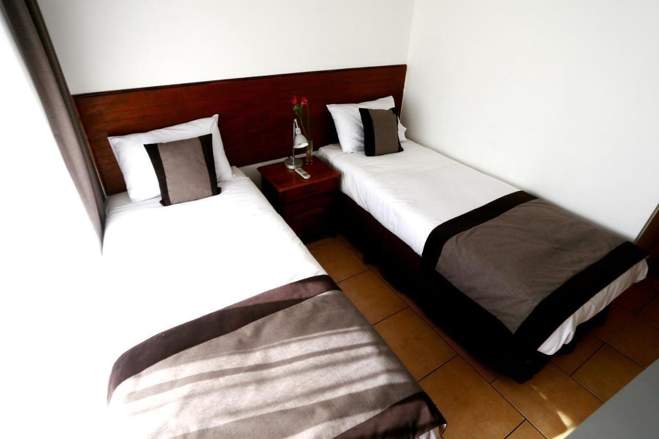 Versalles 4*