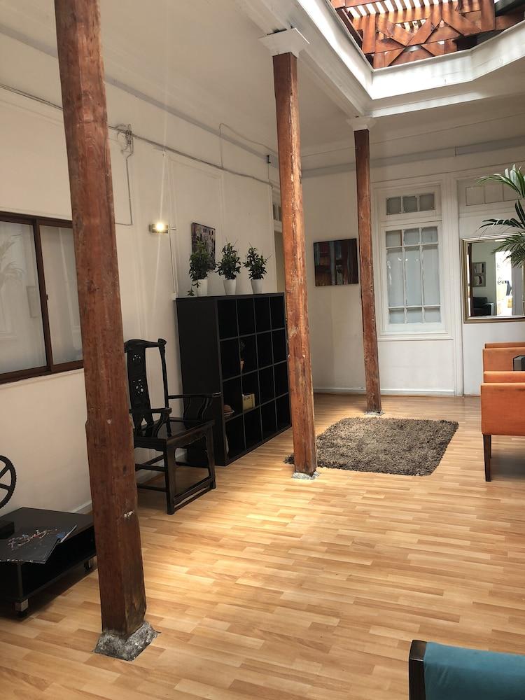 Casona Recoleta Santiago