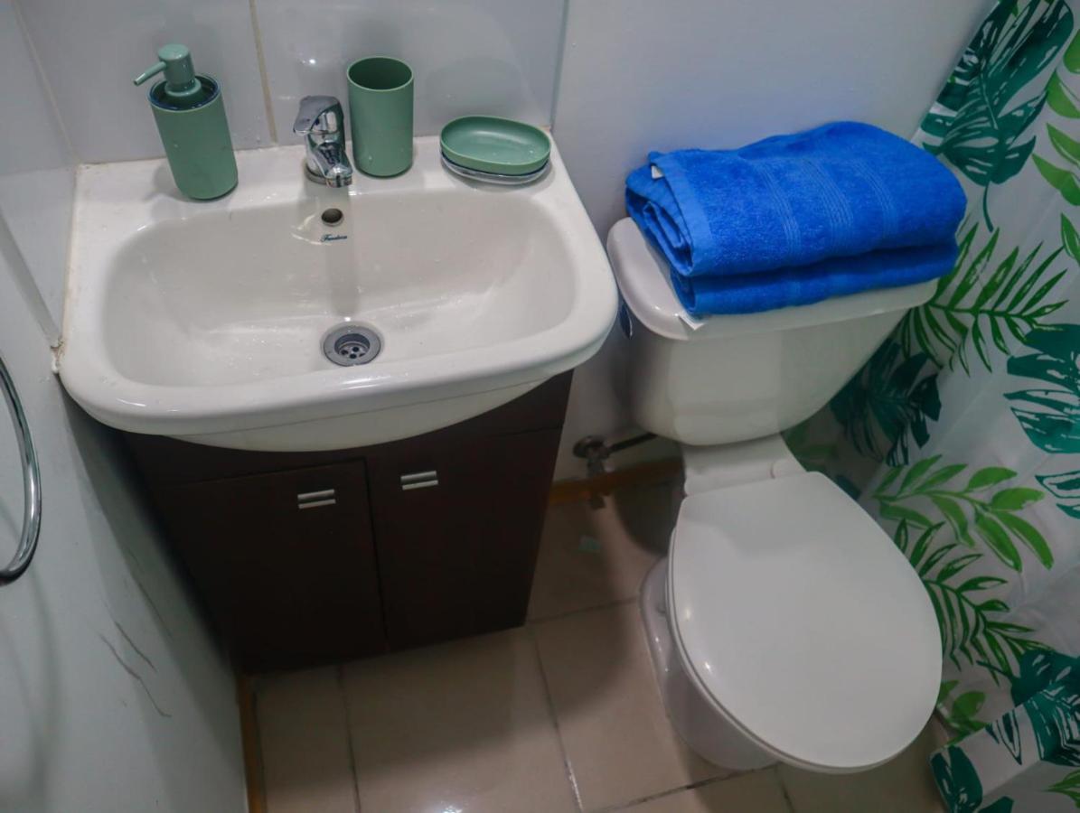 Hermosos Departamentos Con Estacionamiento Gratuito, Full Equipados A Pasos Del Metro Apartamento