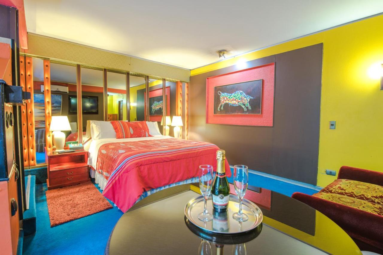Sky Motel *