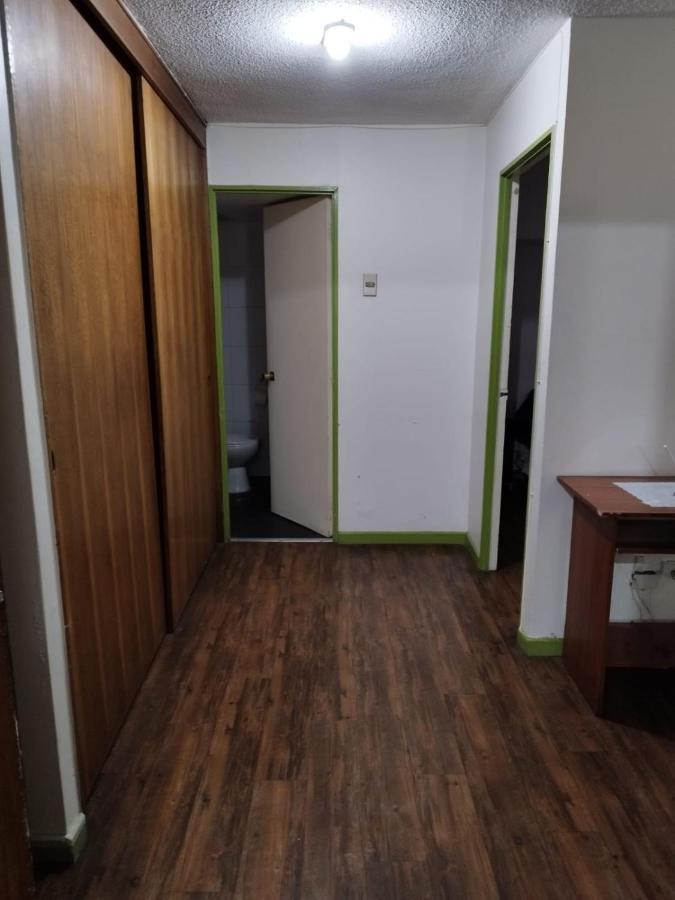Dpto Barrio Hospital La Catolica Apartamento *