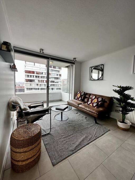 Apartamento En Los Militares Lindo Depto 1d Santiago