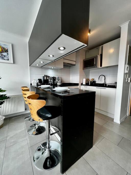 Apartamento En Los Militares Lindo Depto 1d