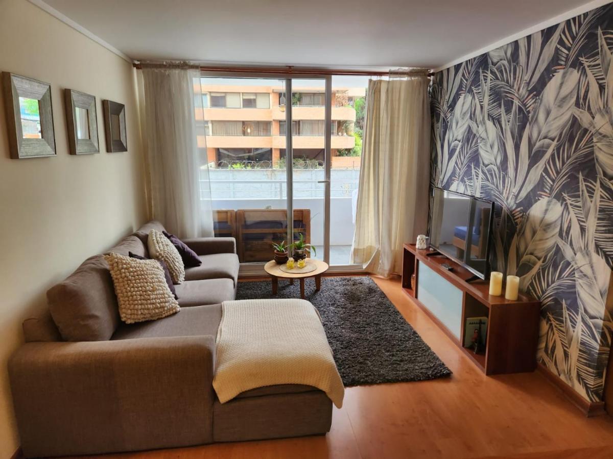 Alto Condes - A Pasos Del Mall - Excelente Y Comodo Departamento P/2 Personas Apartamento