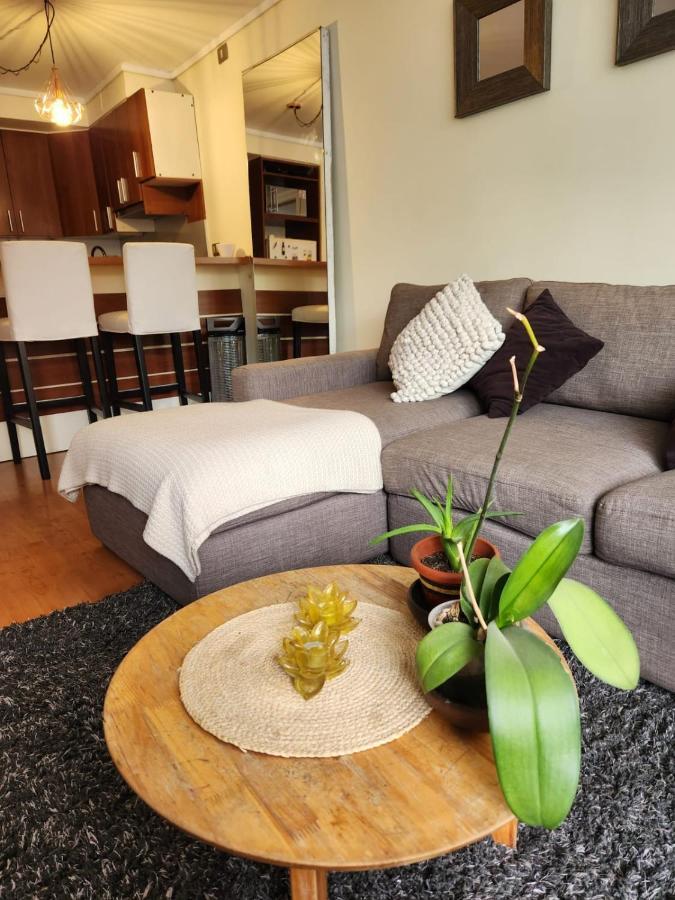 Alto Condes - A Pasos Del Mall - Excelente Y Comodo Departamento P/2 Personas Apartamento Santiago de Chile