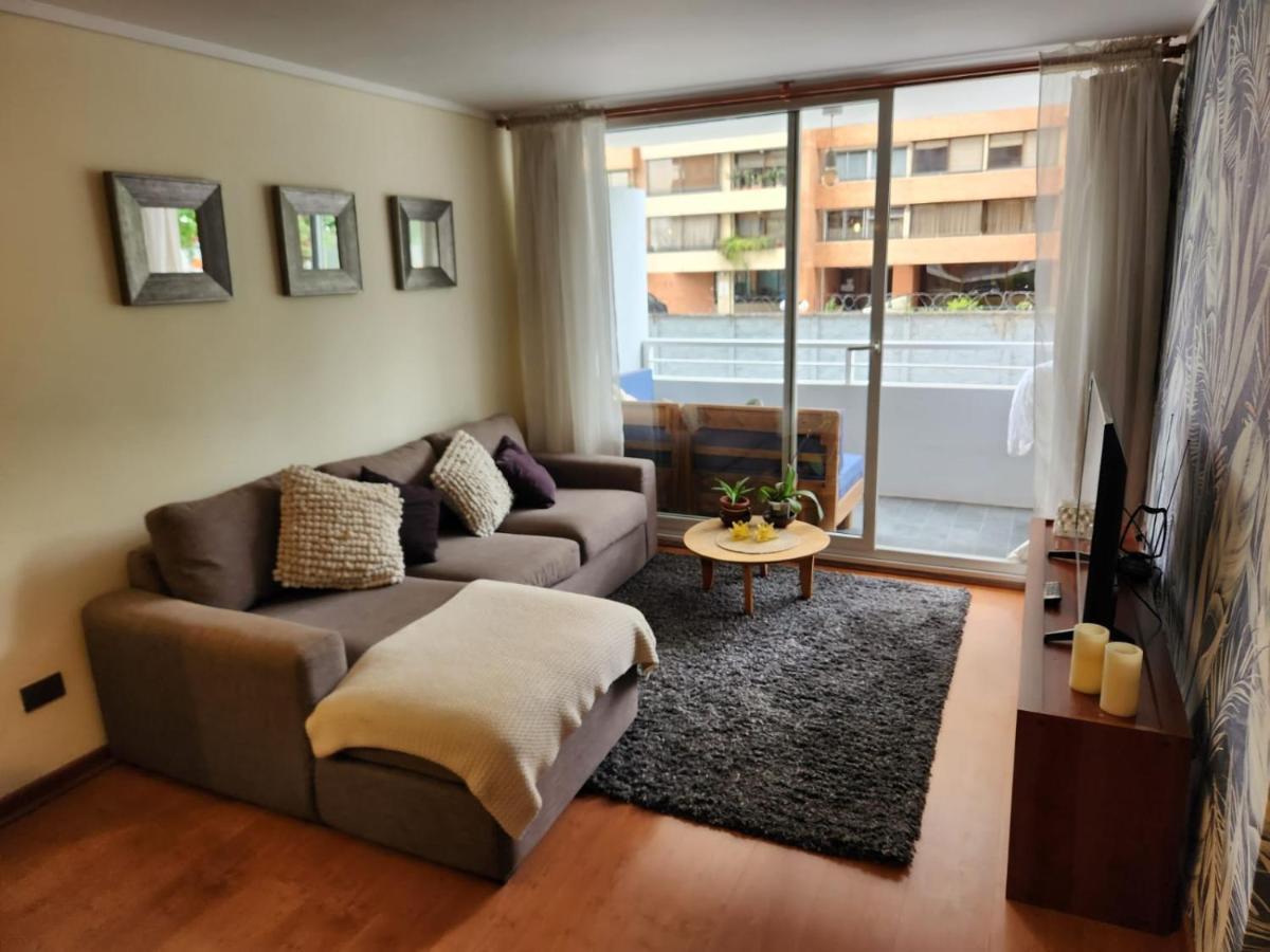 Apartamento Alto Condes - A Pasos Del Mall - Excelente Y Comodo Departamento P/2 Personas *